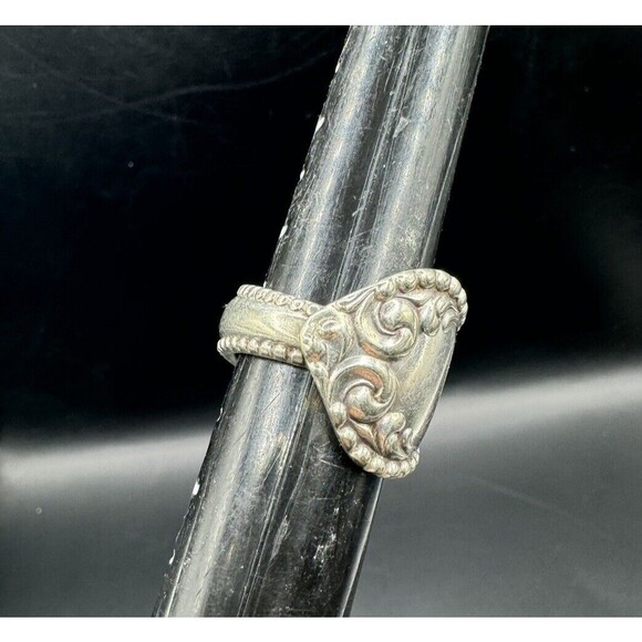 Wm Rogers Spoon Ring Size 7 Vintage Scroll Work Chunky Artisan Boho Silver Plate - Picture 5 of 7